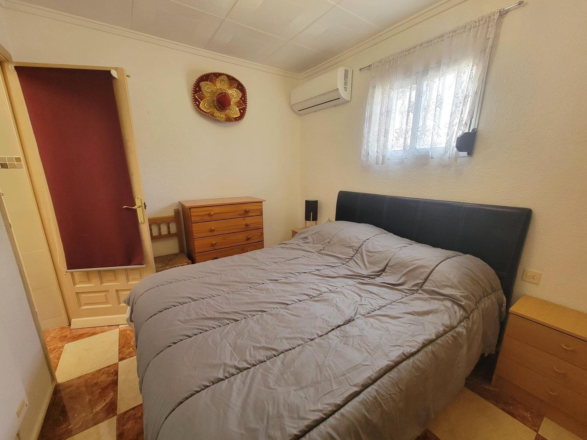 House in Torrevieja, Alicante, Spain 1 bedroom, 60 sq.m. No. 182956