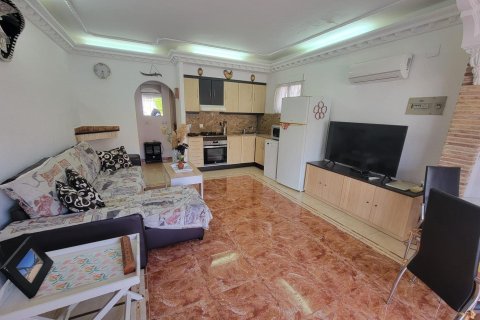 Casa in vendita a Torrevieja, Alicante, Spagna 1 camera da letto, 60 mq. N° 182956 - foto 5