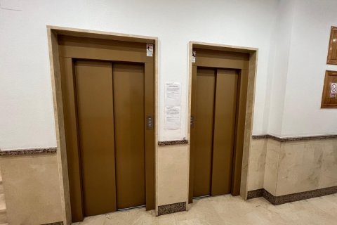 Apartament w Torrevieja, Alicante, Hiszpania 2 sypialnie, 63 mkw. nr 182960 – zdjęcie 25