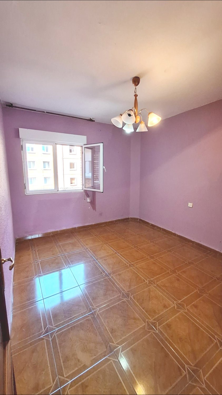 Appartamento a Gijon, Asturias, Spagna 1 camera da letto, 58 mq. N° 182957