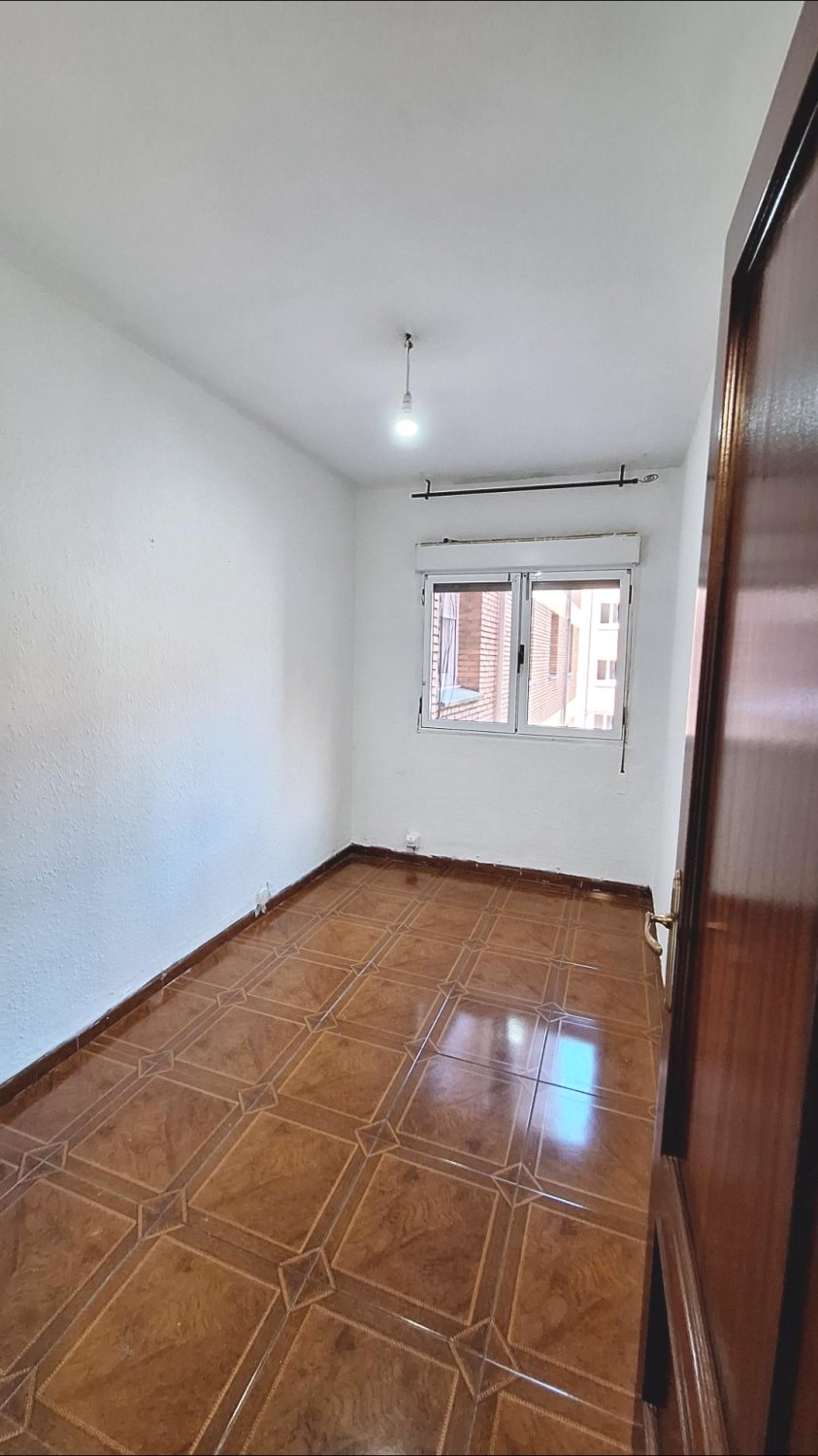 Appartamento a Gijon, Asturias, Spagna 1 camera da letto, 58 mq. N° 182957