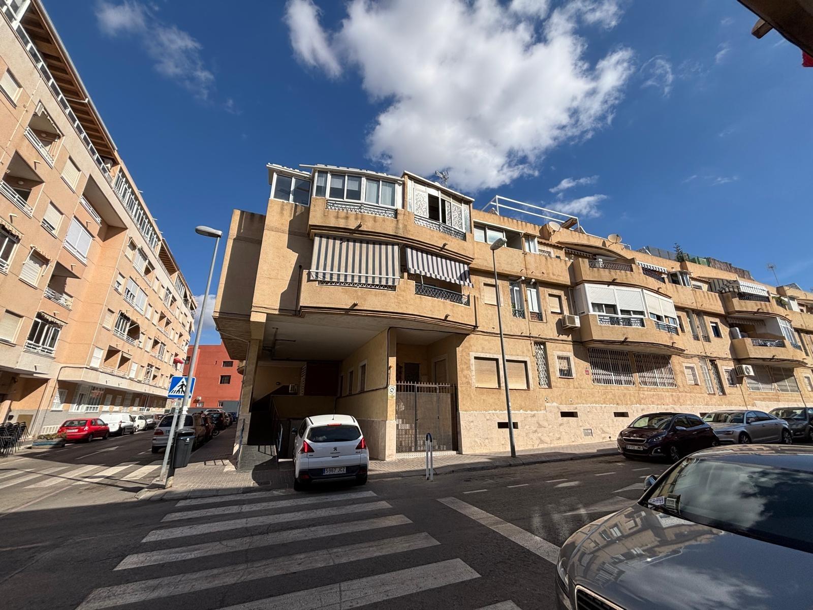 Apartment in Torrevieja, Alicante, Spain 78 sq.m. No. 182955