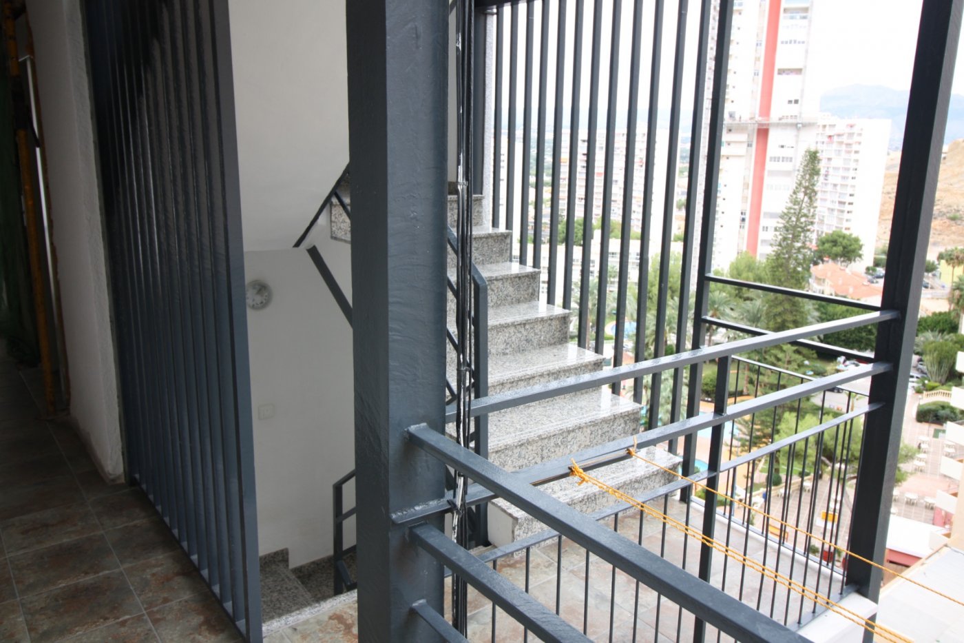 Apartment in Benidorm, Alicante, Spain 3 bedrooms,  No. 183548