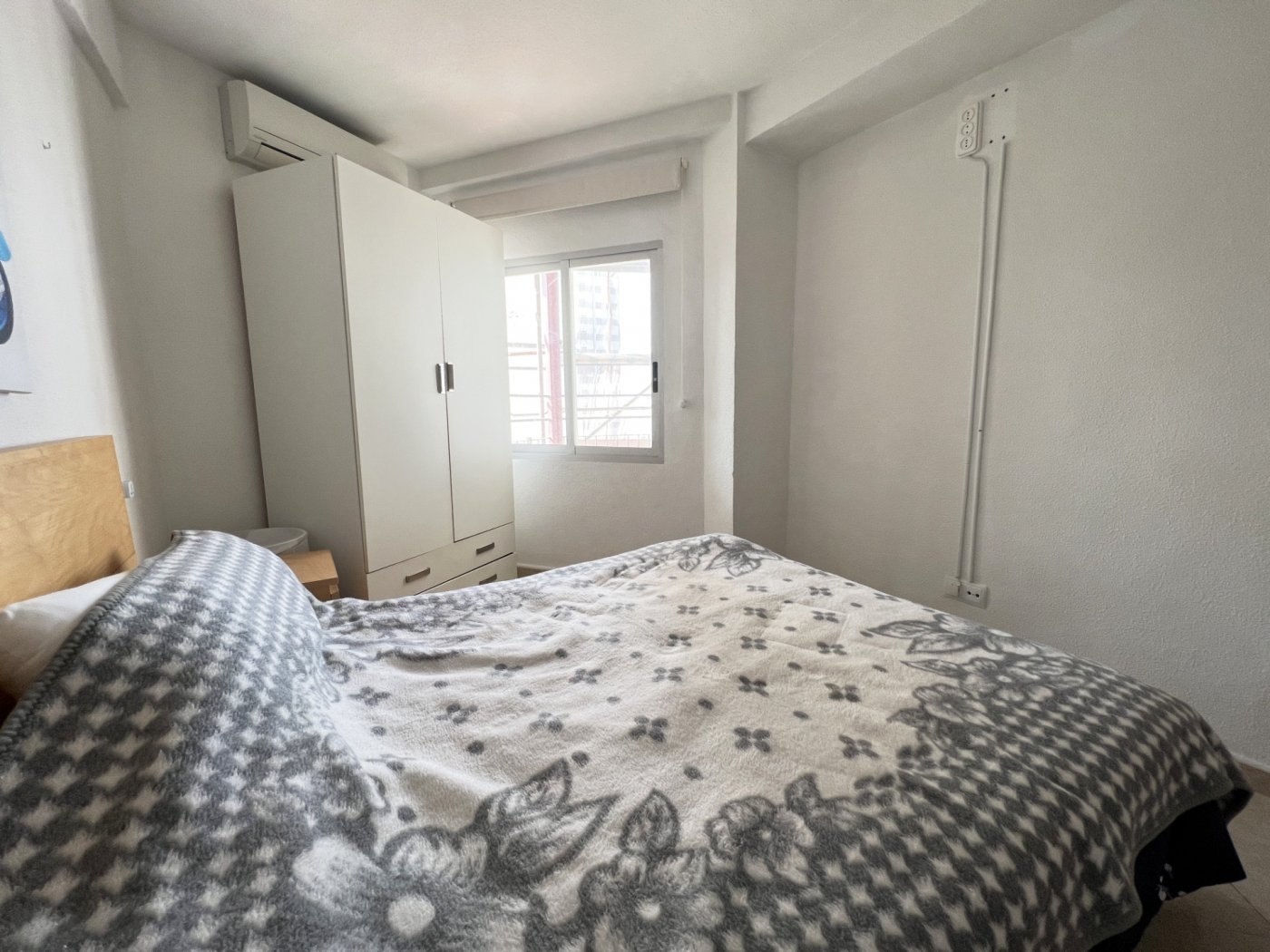 Apartment in Benidorm, Alicante, Spain 3 bedrooms,  No. 183548