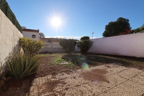 Townhouse for sale in La Nucia, Alicante, Spain 2 bedrooms, 253 sq.m. No. 183553 - photo 16