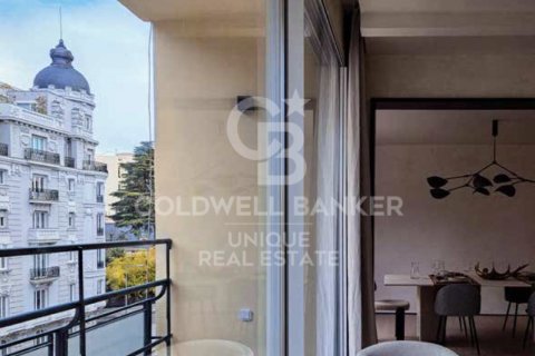 Продажа квартиры в Мадрид, Испания 4 спальни, 326м2 №158506 - фото 4