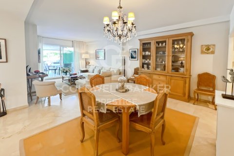Huoneisto myytävänä Sitges, Barcelona, Espanja, 3 makuuhuonetta, 130 m2 No. 158502 - kuva 9