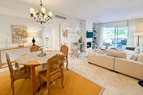 Huoneisto myytävänä Sitges, Barcelona, Espanja, 3 makuuhuonetta, 130 m2 No. 158502 - kuva 8