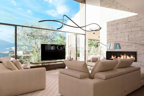 House for sale in Montferrer i Castellbò, Lleida, Spain 4 bedrooms, 750 sq.m. No. 158501 - photo 9