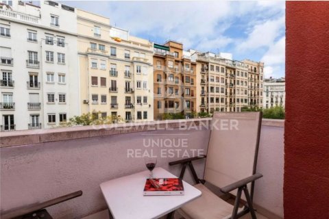 Apartment à vendre à Madrid, Espagne, 3 chambres, 115 m2 No. 158503 - photo 2