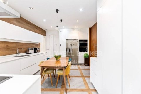 Продажа квартиры в Мадрид, Испания 3 спальни, 115м2 №158503 - фото 9