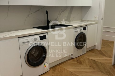 Продажа квартиры в Мадрид, Испания 4 спальни, 250м2 №158504 - фото 18