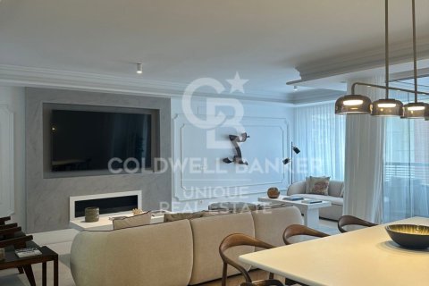 Продажа квартиры в Мадрид, Испания 4 спальни, 250м2 №158504 - фото 6