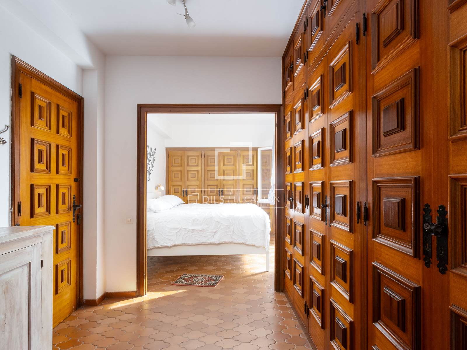 Huvila Arenys de Mar, Barcelona, Espanja 7 makuuhuonetta, 493 m2 No. 161425
