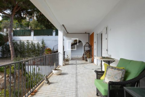 Villa for sale in Arenys de Mar, Barcelona, Spain 7 bedrooms, 493 sq.m. No. 161425 - photo 27