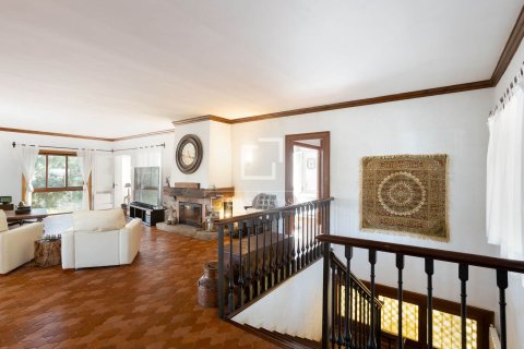 Villa for sale in Arenys de Mar, Barcelona, Spain 7 bedrooms, 493 sq.m. No. 161425 - photo 10