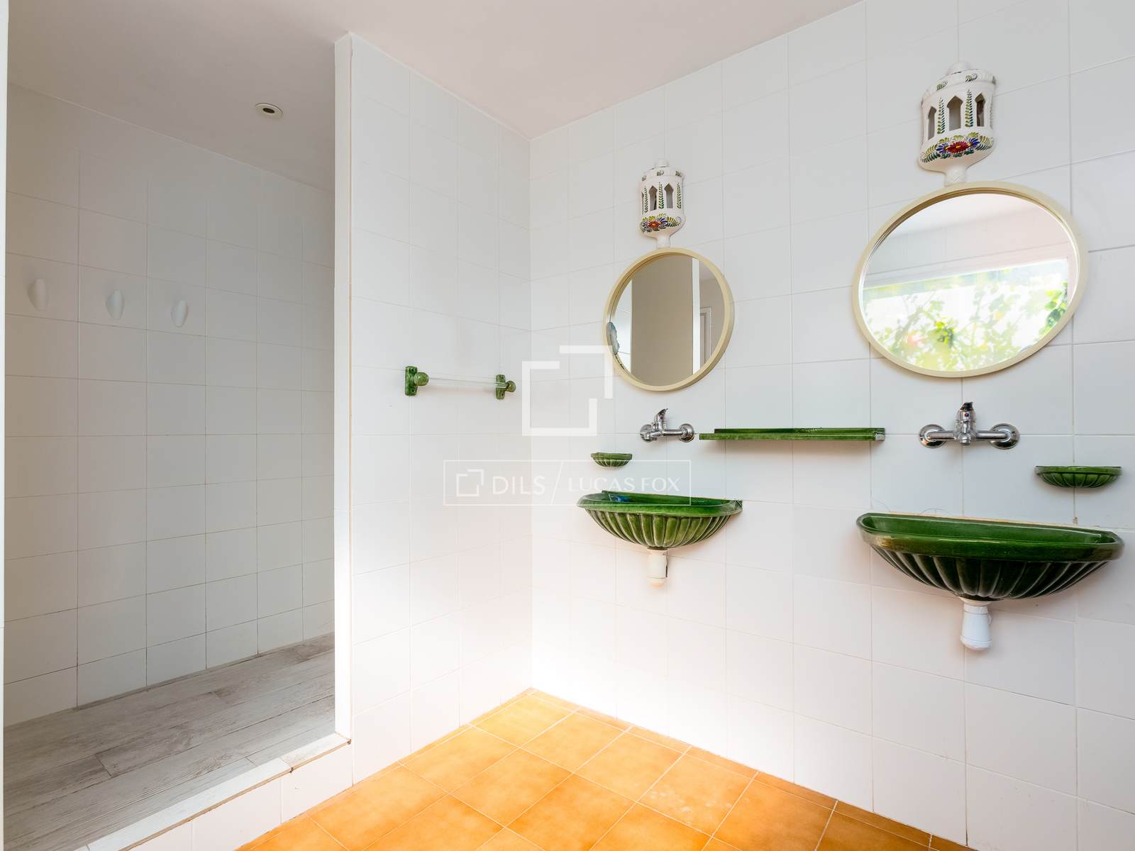 Huvila Arenys de Mar, Barcelona, Espanja 7 makuuhuonetta, 493 m2 No. 161425