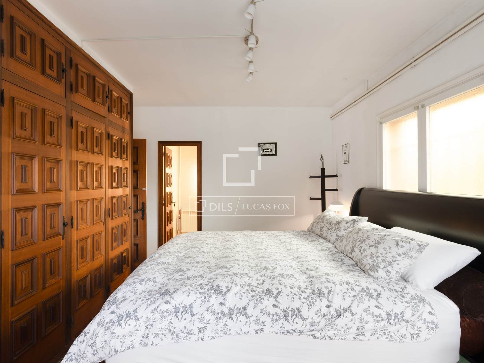 Huvila Arenys de Mar, Barcelona, Espanja 7 makuuhuonetta, 493 m2 No. 161425