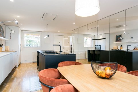 Villa for sale in Sant Cugat Del Valles, Barcelona, Spain 4 bedrooms, 280 sq.m. No. 161424 - photo 7