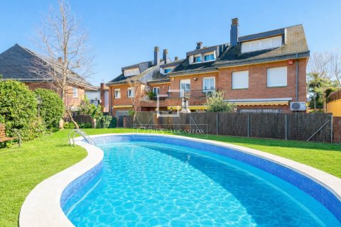 Villa in Sant Cugat Del Valles, Barcelona, Spain 4 bedrooms, 280 sq.m. No. 161424