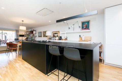 Villa for sale in Sant Cugat Del Valles, Barcelona, Spain 4 bedrooms, 280 sq.m. No. 161424 - photo 5