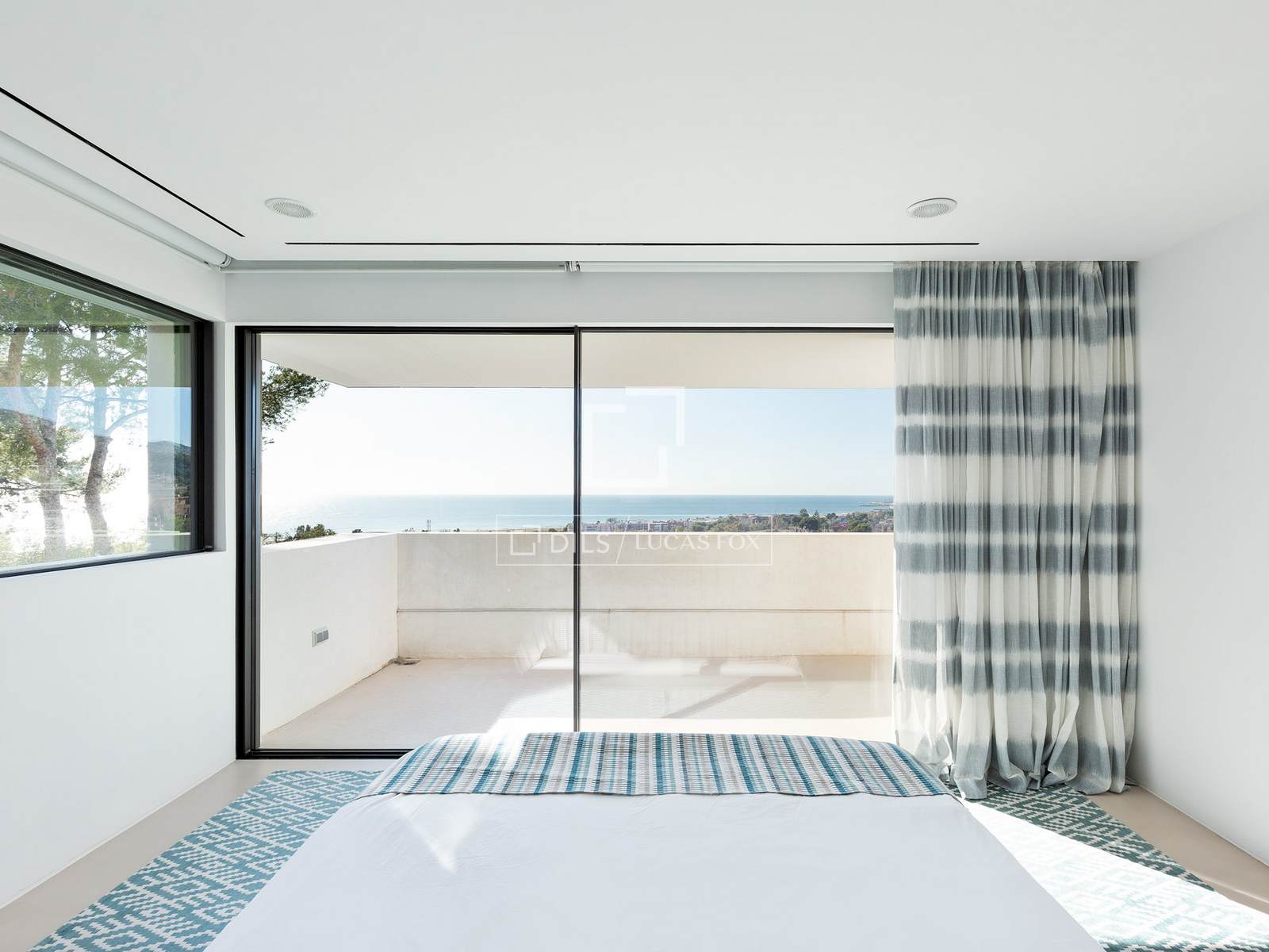 Villa in Castelldefels, Barcelona, Spain 6 bedrooms, 740 sq.m. No. 161426