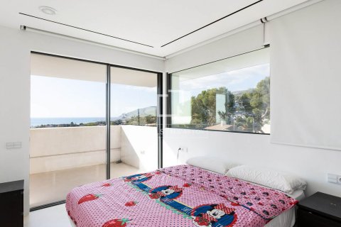 Villa for sale in Castelldefels, Barcelona, Spain 6 bedrooms, 740 sq.m. No. 161426 - photo 16