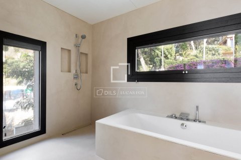 Villa for sale in Castelldefels, Barcelona, Spain 6 bedrooms, 740 sq.m. No. 161426 - photo 20