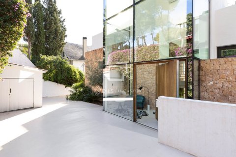 Villa for sale in Castelldefels, Barcelona, Spain 6 bedrooms, 740 sq.m. No. 161426 - photo 8