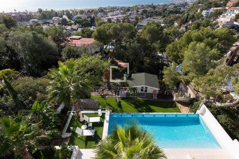 Villa for sale in Castelldefels, Barcelona, Spain 6 bedrooms, 740 sq.m. No. 161426 - photo 13