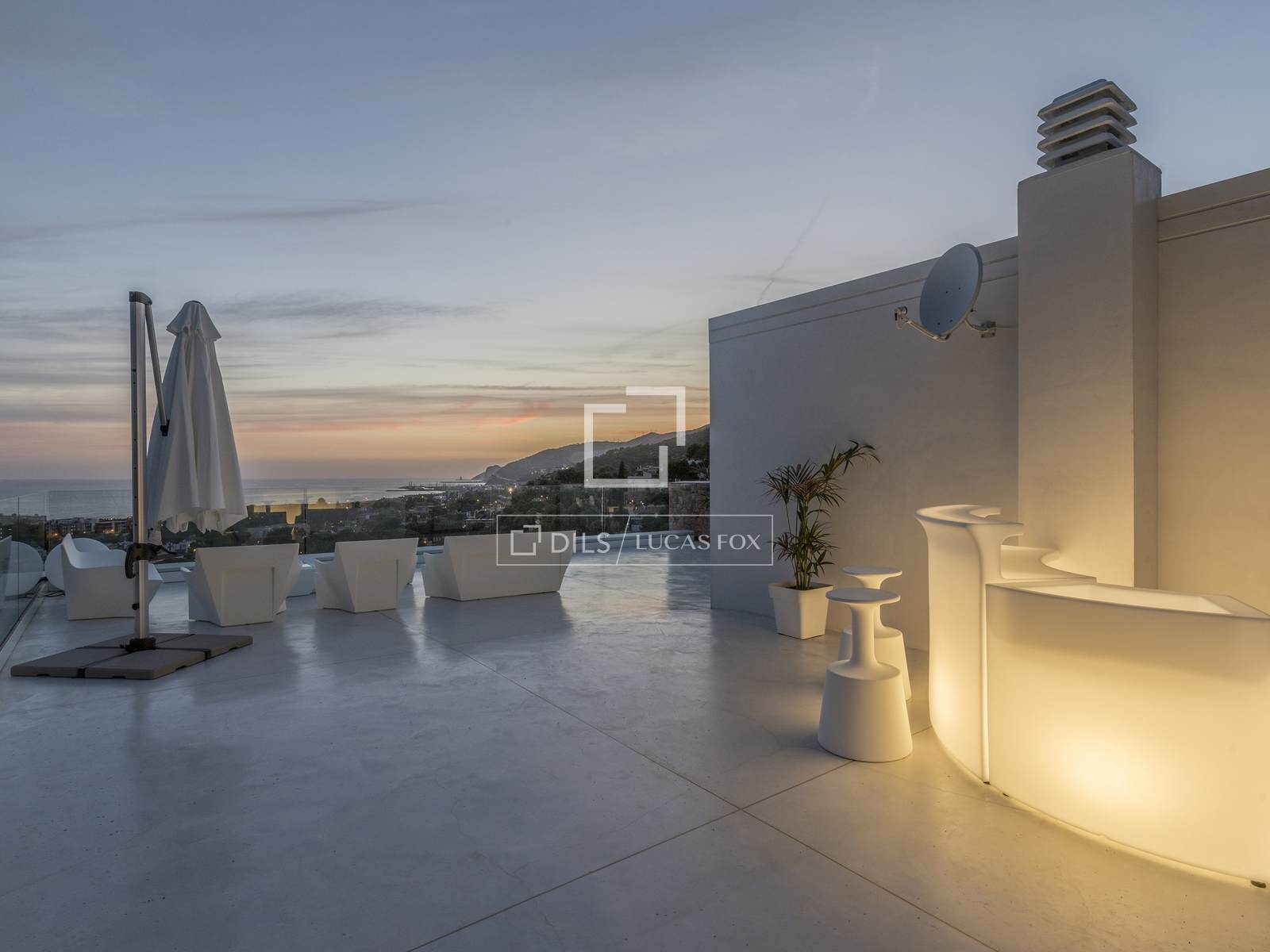 Villa in Castelldefels, Barcelona, Spain 6 bedrooms, 740 sq.m. No. 161426