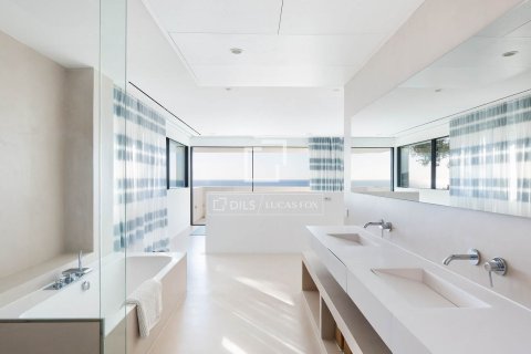 Villa for sale in Castelldefels, Barcelona, Spain 6 bedrooms, 740 sq.m. No. 161426 - photo 6