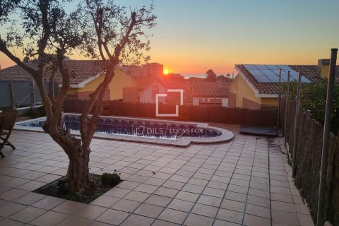 Villa for sale in Sant Vicenc De Montalt, Barcelona, Spain 4 bedrooms, 227 sq.m. No. 161421 - photo 29