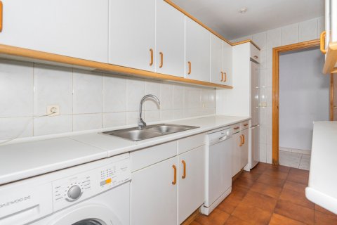 Appartamento in vendita Madrid, Spagna 4 camere da letto, 144 mq. N° 107348 - foto 10