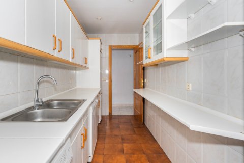 Appartamento in vendita Madrid, Spagna 4 camere da letto, 144 mq. N° 107348 - foto 9