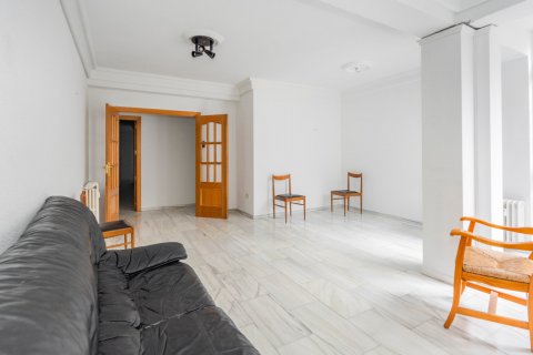 Appartamento in vendita Madrid, Spagna 4 camere da letto, 144 mq. N° 107348 - foto 4
