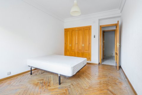 Appartamento in vendita Madrid, Spagna 4 camere da letto, 144 mq. N° 107348 - foto 28