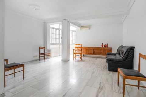 Appartamento in vendita Madrid, Spagna 4 camere da letto, 144 mq. N° 107348 - foto 1