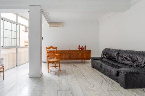 Appartamento in vendita Madrid, Spagna 4 camere da letto, 144 mq. N° 107348 - foto 2