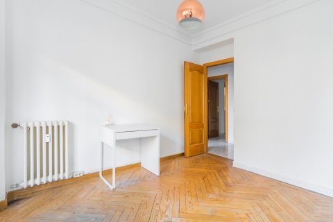Appartamento in vendita Madrid, Spagna 4 camere da letto, 144 mq. N° 107348 - foto 18