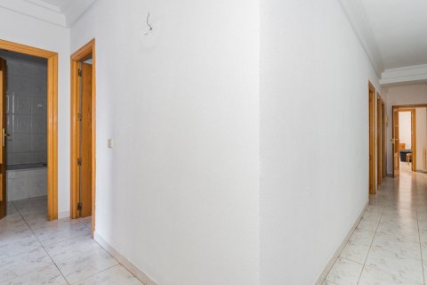 Appartamento in vendita Madrid, Spagna 4 camere da letto, 144 mq. N° 107348 - foto 15