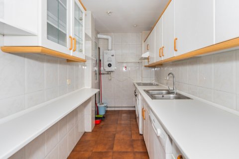 Appartamento in vendita Madrid, Spagna 4 camere da letto, 144 mq. N° 107348 - foto 8