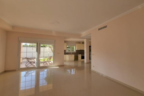 Villa for sale in Cabo Roig, Alicante, Spain 4 bedrooms, 230 sq.m. No. 146391 - photo 5