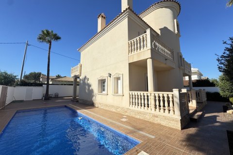 Willa w Cabo Roig, Alicante, Hiszpania 4 sypialnie, 230 mkw. nr 146391