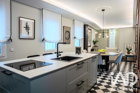 Продажа квартиры в Мадрид, Испания 2 спальни, 122м2 №187869 - фото 6