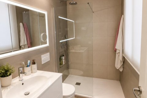 Apartment à vendre à Madrid, Espagne, 2 chambres, 84 m2 No. 187866 - photo 13