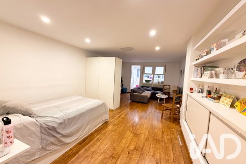 Apartment à vendre à Barcelona, Espagne, 55 m2 No. 187864 - photo 4
