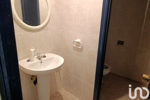 Proprietà commerciale in vendita a Zaragoza, Spagna 3 camere da letto, 177 mq. N° 185597 - foto 17