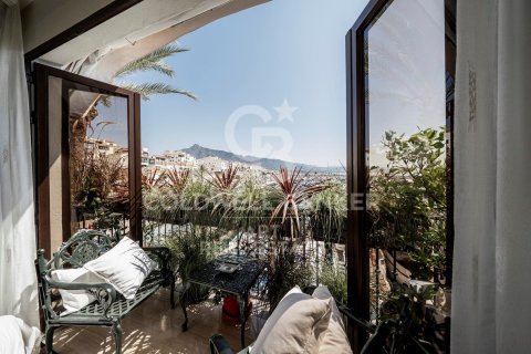 Duplex in vendita a Marbella, Malaga, Spagna 3 camere da letto, 275 mq. N° 157866 - foto 2
