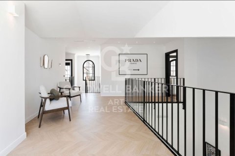 Villa for sale in Estepona, Malaga, Spain 5 bedrooms, 365 sq.m. No. 157865 - photo 4